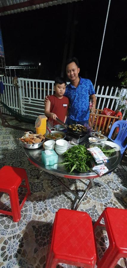 Nhà Nghỉ NgọC PhuọNg Hon Son Hotel Lai Son Buitenkant foto